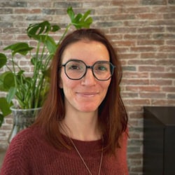 Portrait de la chiropracteur Sophie Lauzzana